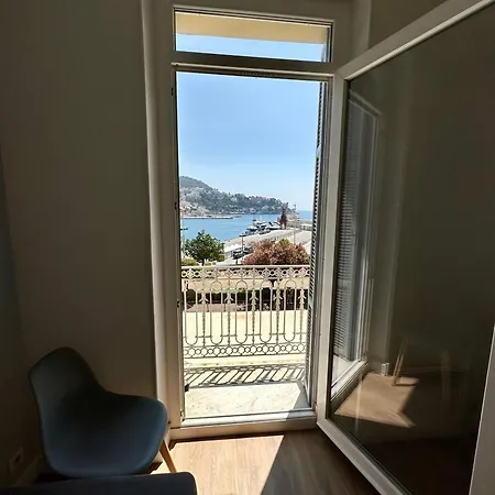 Rauba Capeu Apartament *